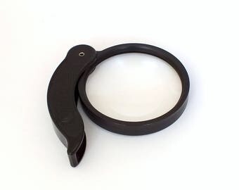 Russian vintage 2x magnifying loupe glass
