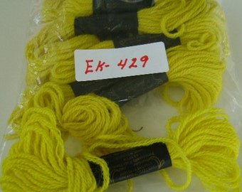 Yarn, Paragon, 100% Wool Crewel Needlepoint, #705 Dark Green Yellow, 8.8 Yards