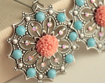Chelsea Earrings - Antiqued Silver - Swarovski Crystals & Pearls - Surgical Steel Kidney Earwires