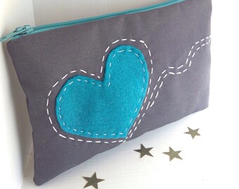 Crochet hook case, Heart bag Gifts for knitters zipper pouch. Knitting notions bag, notions pouch. Small zipper bag knitting bag