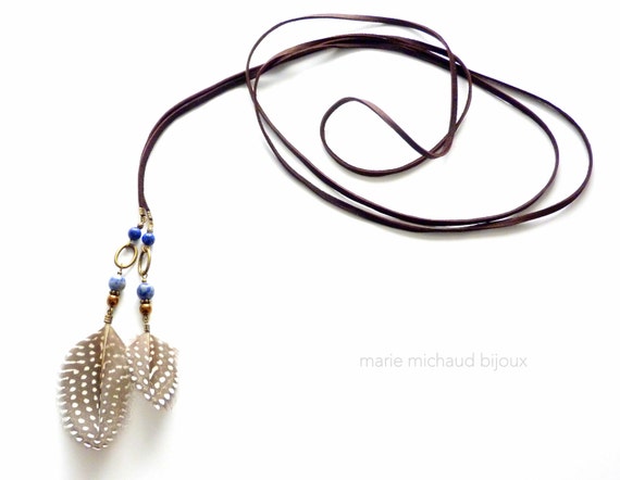 Blue stone beads feathers choker necklace,Choker leather,Boho choker,Feather choker,Blue feather choker,Long choker leather,Hippie choker