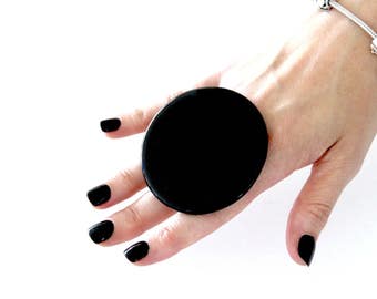 Statement Ring Adjustable, big ring, bold ring, ceramic ring, large ring, black ring, handmade ring by Studioleanne