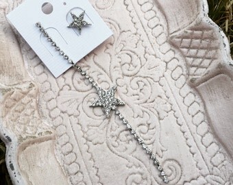 0010 Shining stars asymmetric earrings