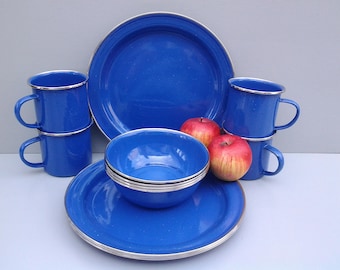 Vintage enamelware dishes - blue enamelware - graniteware - camping - enamelware plates - enamelware bowls - enamelware mugs - glamping - 12