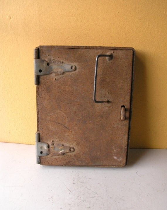 multiple key holder for wall