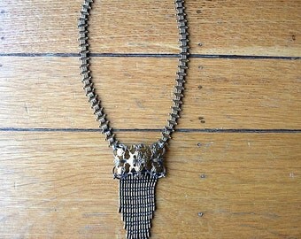 1940s brass necklace . vintage 40s fringe necklace