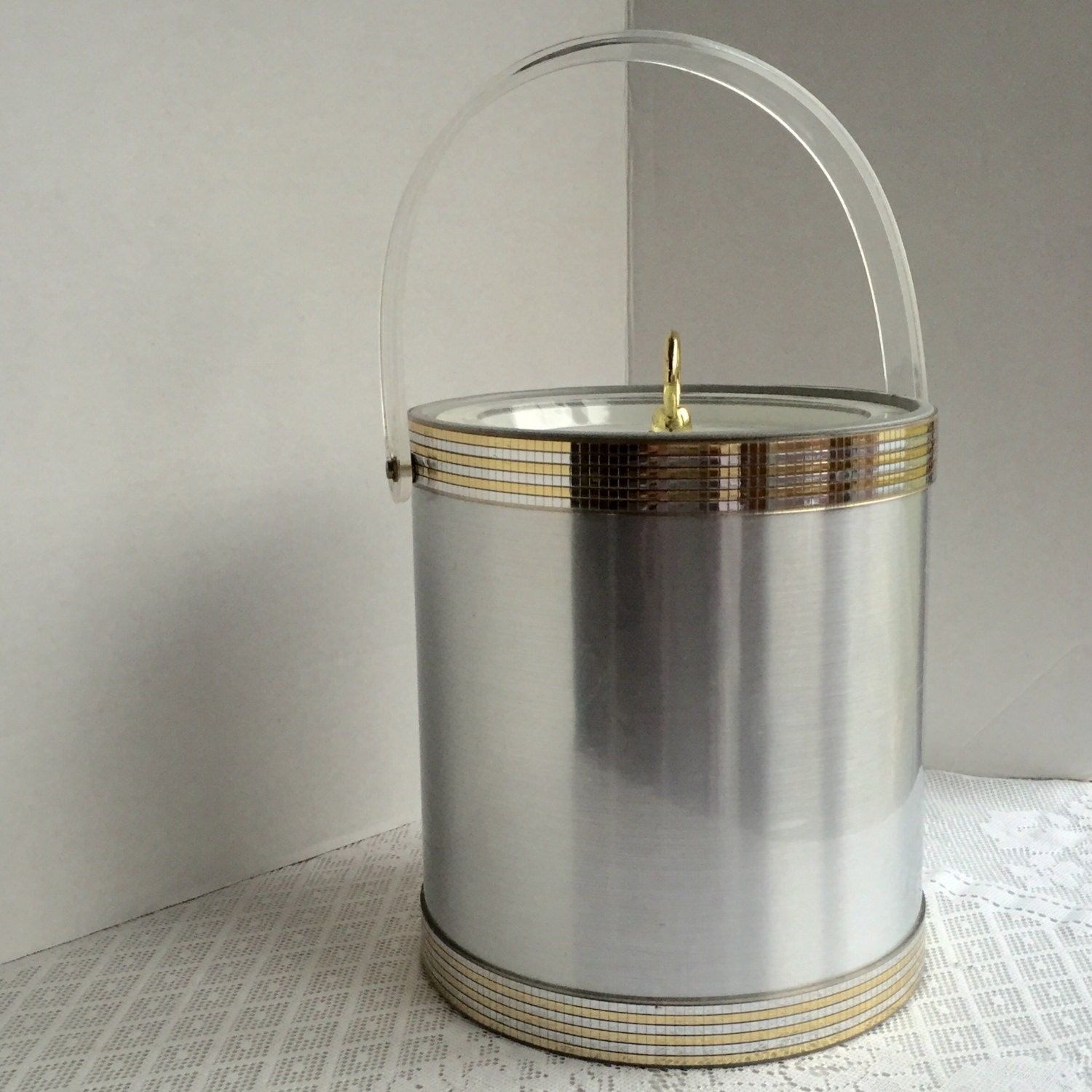 Vintage Barware Plastic and Lucite Insulated Ice Bucket in