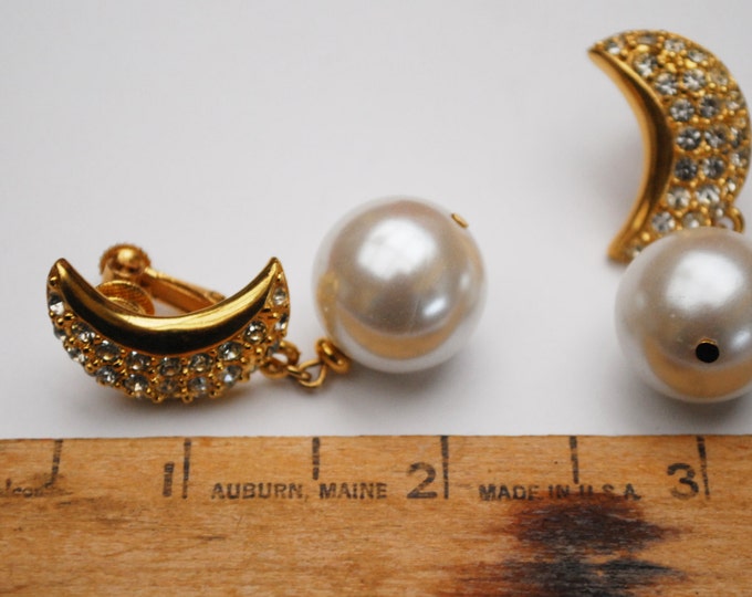 Napier Pearl earrings - Dangle Drop - Pave Rhinestone - Gold plated - Clip on earring