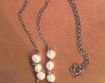 Vintage Rhinestone Dress Clip and Pearl Necklace