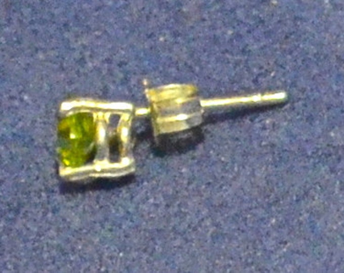 Man's Peridot Stud, 5mm Trillion, Natural, Set in Sterling Silver E986