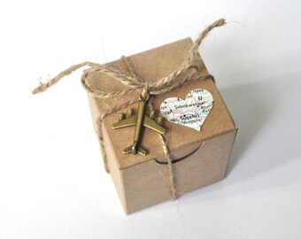 10 map favor boxes, destination wedding, map favors, vintage favor box, travel favor, shower favors, suitcase favor box, map travel, map box