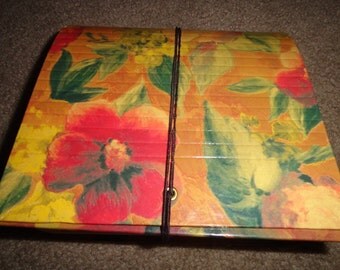 Vintage accordian organizer coupons recipes addresses floral look