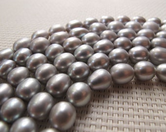 7-9mm Silver Freshwater Rice Pearl PL111