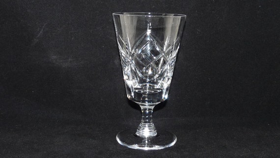 Crystal Wine Glass X 1 Criss Cross And Star Design Plain