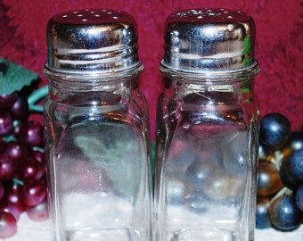 Clear Crystal Square Glass W/ Stainless Steel Lids Salt & Pepper Shaker Set