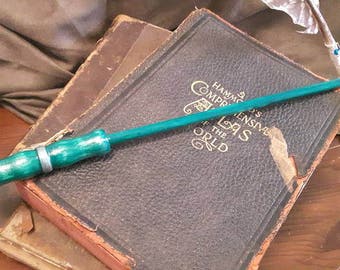 Slytherin colors inspired Harry Potter wand
