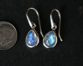 Rainbow Moonstone Earrings - Rainbow Moonstone Dangle Earrings - Rainbow Moonstone Dangles - Rainbow Moonstone Earrings - Sterling Silver