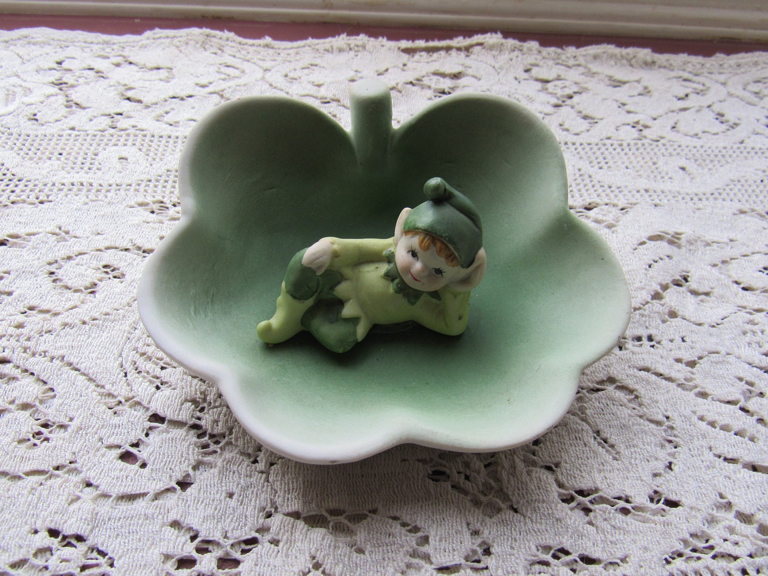 Vintage Ceramic Elf Leprechaun In A Shamrock Dish Figure Hand