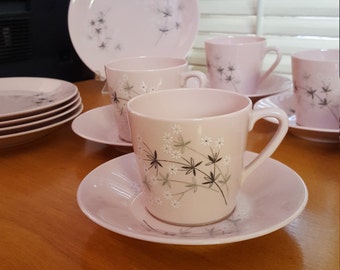 Arabia Finland Lumikukka 17 Piece Set