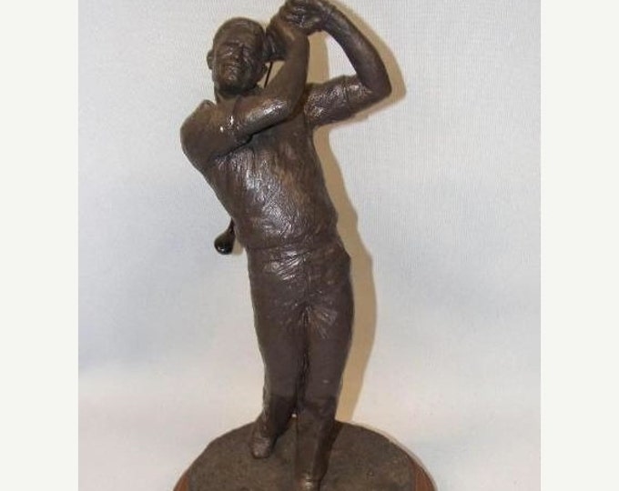 Storewide 25% Off SALE Vintage Active Golfer Posed in Full Swing on The Back 9 Set in a Lovely Bronze Finish Perfect For Your Avid Golf Enth