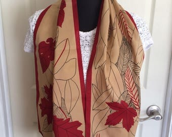 Vintage Vera Neumann Oblong Scarf with a Red and Beige Maple Leaf 1970s - FREE SHIPPING EVERYWHERE