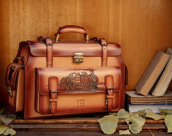 Men's vintage handmade travel bag, pyrographied Far West, sac de voyage travel case for men