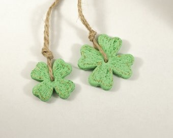 Four leaf clover Green decor St patricks day Party supplies Wedding decor Craft supplies Organic Eco friendly Personalized tags Hang tags