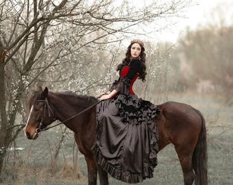 Velvet victorian style corset, vampire gothic costume, tight lacing, waist training, dark queen, victorian style dress
