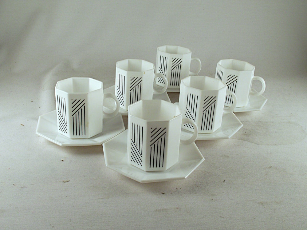 Set of 6 ART DECO style coffee cups white milk glass