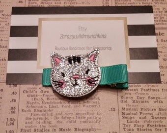 Items similar to Felt Kitty Cat Hair Clip Embroidered Felt Clip