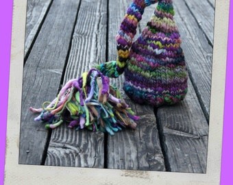 NEWBORN Photography Prop - Baby Knit Hat - Twin Props - Elf - Handdyed and Handspun yarn