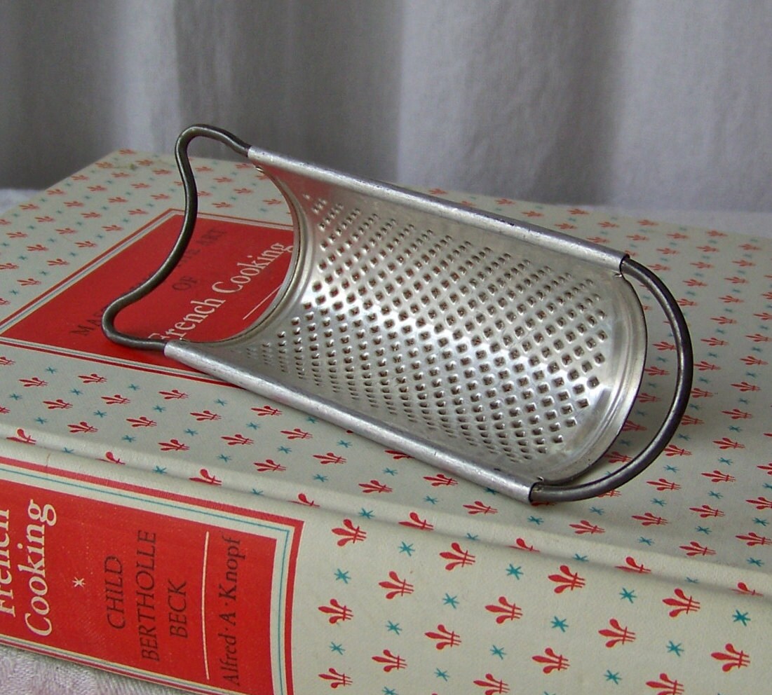Vintage Nutmeg Spice Grater Zester Kitchen Decor by CynthiasAttic