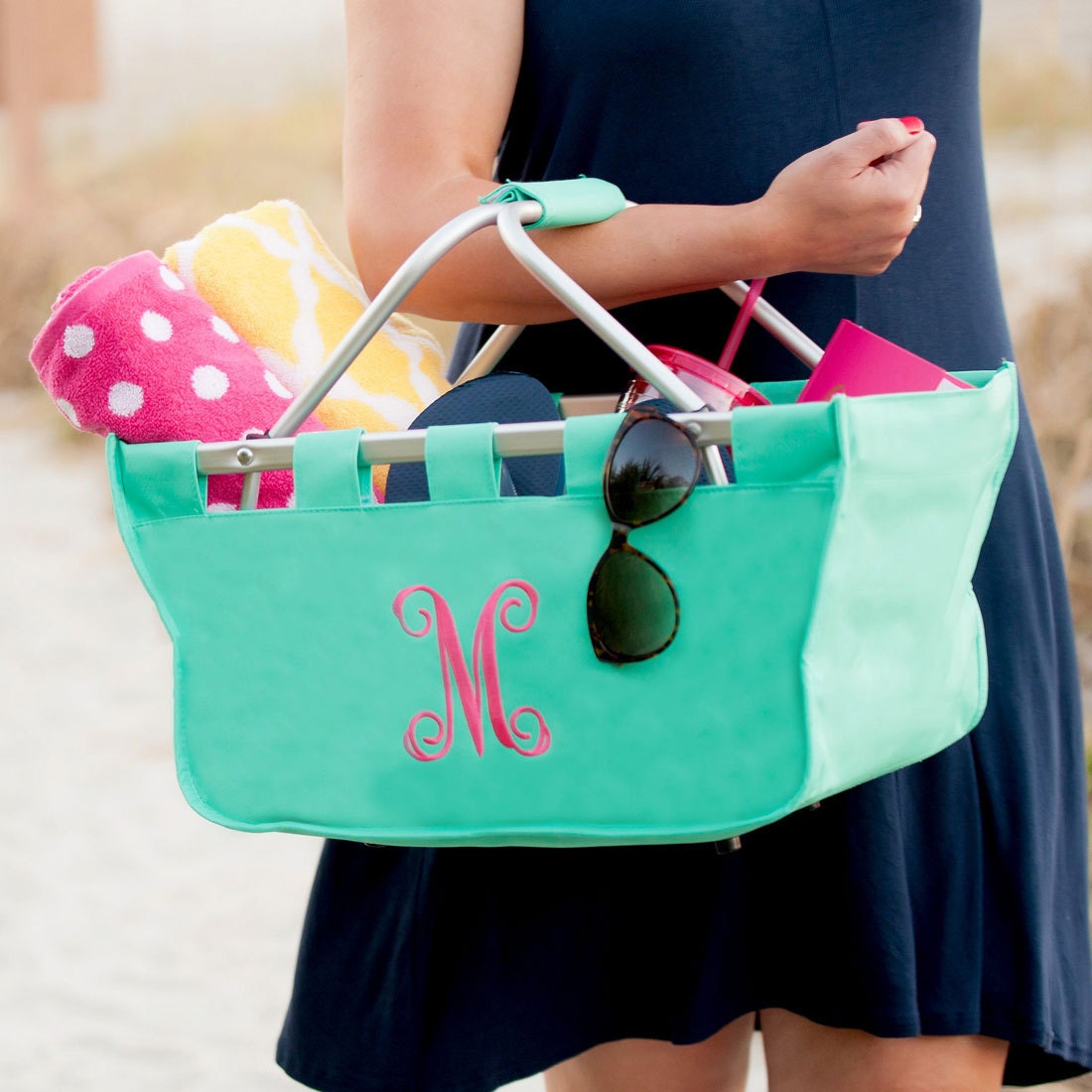 monogrammed picnic basket tote