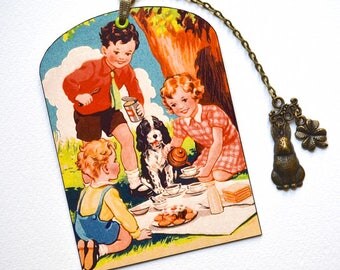 SPECIAL OFFER ! Mini Bookmark with Bronze Charms - Vintage Style - Picnic with Friends - Handmade