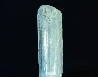 Gemmy Raw Aquamarine Crystal 9.02g AQ82
