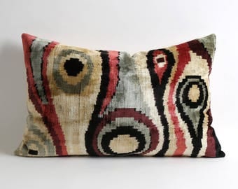 Uzbek handwoven ethnic ikat velvet pillow cover // 15x23 ikat designer pillows decorative lumbar luxury pillows