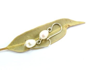Pearl Earrings, Bridal Earrings Pearl, Wedding Earrings, Bridal Earrings, Bridal Drop Earrings, Freshwater Pearl Earrings, White Pearl