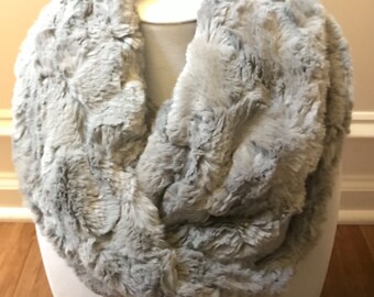 Infinity Scarf (grey) - Women's