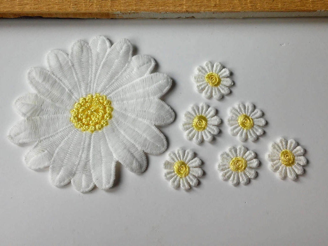 Flower patches Daisy patch Embroider patch Sew on patch flower