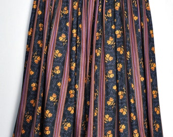 Vintage floral skirt, long boho skirt, dirndl skirt, folk skirt, festival skirt, flower skirt