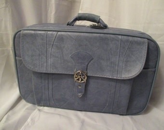 Vintage American Tourister Baby blue Suitcase and Carry on bag set