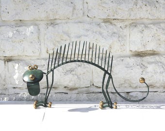 cd storage, cd holder, dvd Holder, dvd storage, disk holder, music cd, music dvd, cd rack, metal cd rack, animal cd holder, figural cd rack