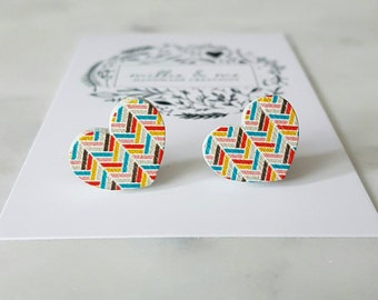 Wooden heart stud earrings