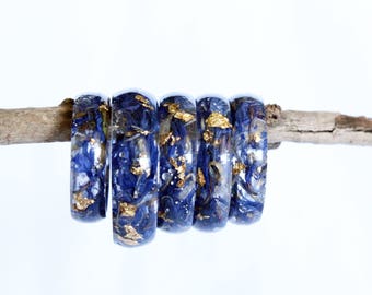 Gold Flakes and Cornflower Ring, Resin Ring, Gold Flake Ring, Flower Ring, Resin Flower Ring, Nature Ring, Botanical Ring, Resin Jewelry