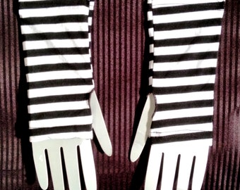 Striped Wristwarmer / Armwarmer - Black & White