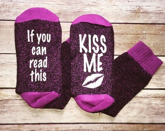 If you can read this bring me a glass of wine, Beer Socks, Custom Socks, Bring me Wine socks, Thermal Socks, Stocking Stuffers, Purple socks