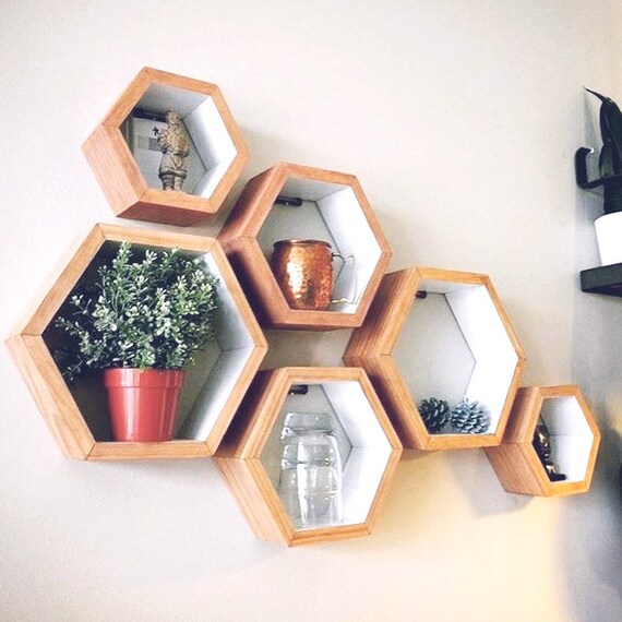 Set of 3 Hexagon Shelves Natural wood stain with white