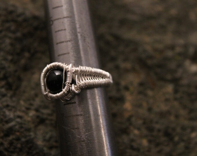 Fine or Pure Silver Woven Ring with Onyx Gemstone Size 6.5, Wire Wrap, One of a Kind Gift, Black Stone, Unique Boho Style, for Man or Woman