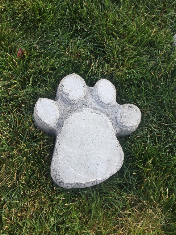 Items similar to 3 x Set Dog Paw Stepping Stone on Etsy