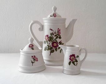 Coffee or tea 3 French ceramic in perfect condition